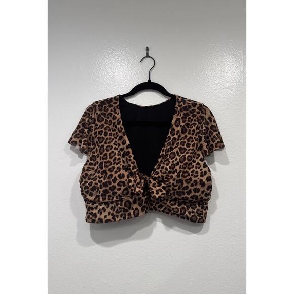 Torrid Leopard Print Swim Top Women’s Size 2 Tie Front Cropped Sexy V Neck Top - Picture 1 of 7